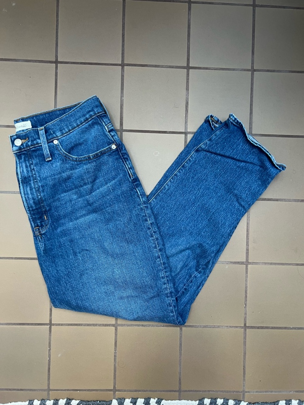 Madewell “ the perfect vintage straight “  Jeans